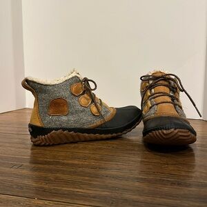 Women’s Sorel duck boots